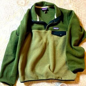 Patagonia green two tone fleece, size small